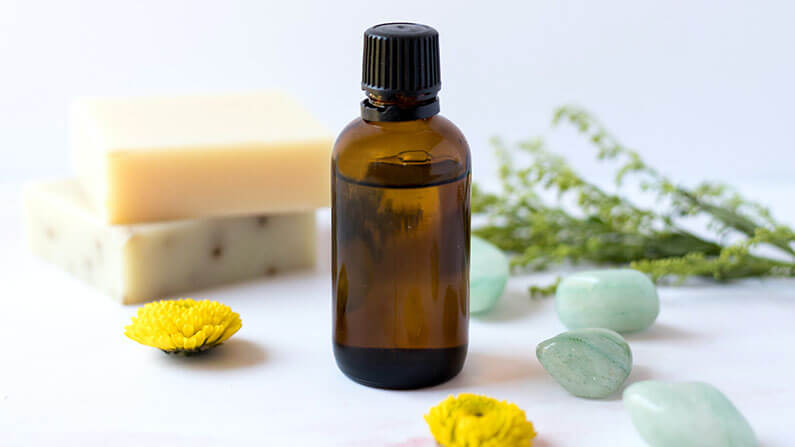 Cara Melebatkan Rambut Guna Minyak Pati